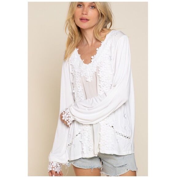 FLORAL Embroidery Woven V Neck Blouse in Ivory - Picture 4 of 11